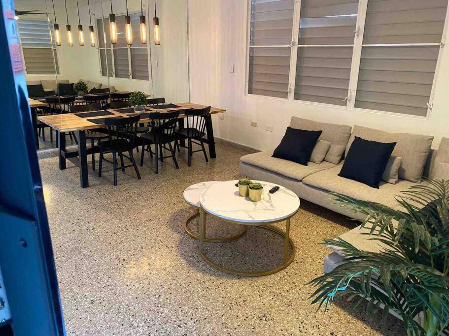 3 Bd By Airport El Yunque Walk To The Beach San Juan Extérieur photo